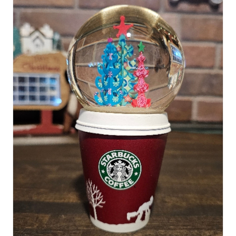 Starbucks Holiday 2006 Collectible Base
